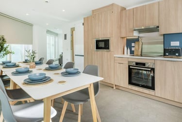 Classic Plus 5-6 Bed Ensuite - Image 15