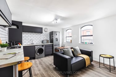 2 bed house, Royal Park Road, Hyde Park, Leeds, LS61HW - Image 5