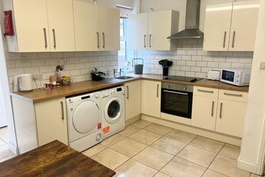 4 bed house, Victoria Terrace, West End, Lincoln, LN11HZ - Image 1