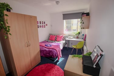 Non Ensuite - Silver at Lucia Foster Welch, Royal Crescent Road, Portswood, Southampton, SO143ZP - Image 2