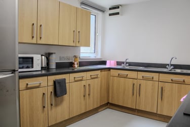 Ensuite - Silver at St Peter House, St Peter Street, Pittodrie, Aberdeen, AB243HU - Image 10