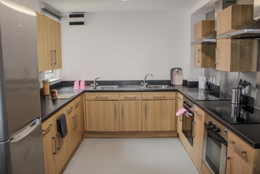 Ensuite - Silver at St Peter House, St Peter Street, Pittodrie, Aberdeen, AB243HU - Image 12