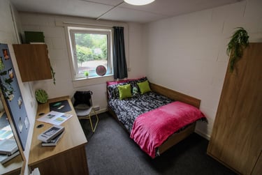 Ensuite - Silver at St Peter House, St Peter Street, Pittodrie, Aberdeen, AB243HU - Image 2