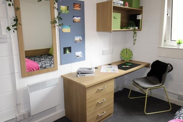 Ensuite - Silver at St Peter House, St Peter Street, Pittodrie, Aberdeen, AB243HU - Image 9