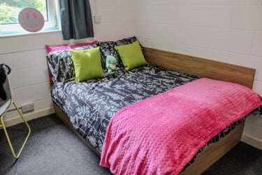 Ensuite - Silver at St Peter House, St Peter Street, Pittodrie, Aberdeen, AB243HU - Image 4