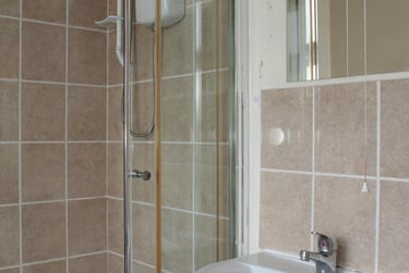 2 bed house, Queens Road, Clarendon Park, Leicester, LE21TT - Image 3