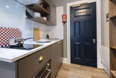 Silver Studio - Image 3