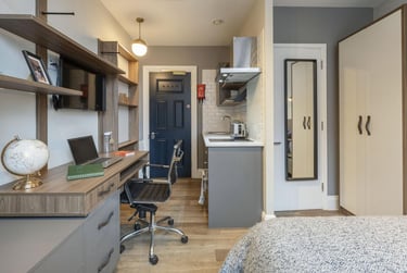 Gold Studio - Image 2