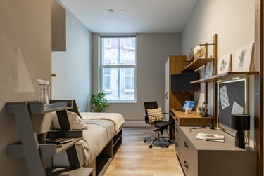 Gold Ensuite - Image 1