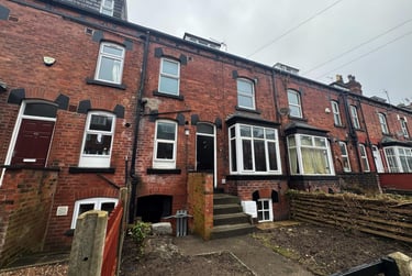 2 bed house, Royal Park Terrace, Hyde Park, Leeds, LS61EX - Image 2