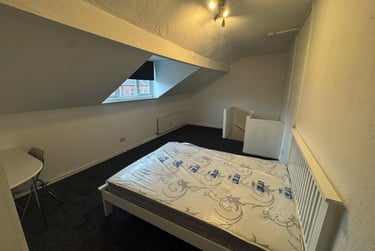 2 bed house, Royal Park Terrace, Hyde Park, Leeds, LS61EX - Image 11