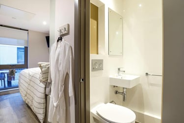 Classic Cluster Studio at COSMOS, 2 Moore Street, City Centre, Sheffield, S37HZ - Image 5