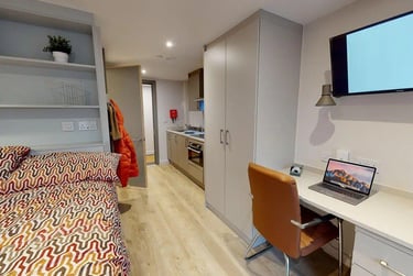 Classic Studio at COSMOS, 2 Moore Street, City Centre, Sheffield, S37HZ - Image 2