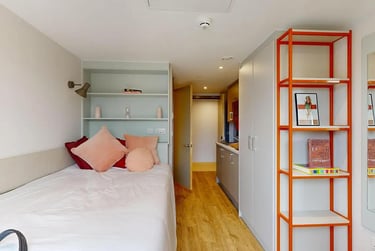 Premium Cluster Studio at COSMOS, 2 Moore Street, City Centre, Sheffield, S37HZ - Image 2