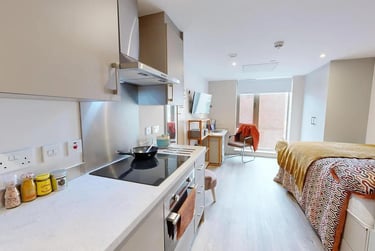 Premium Studio at COSMOS, 2 Moore Street, City Centre, Sheffield, S37HZ - Image 4