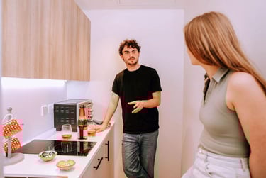 Bronze Courtyard Studio - Image 5