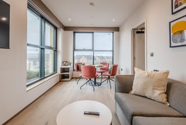 One Bedroom Apartment - Image 11