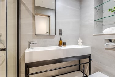 One Bedroom Apartment - Image 9