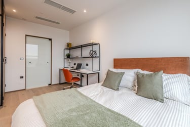 Penthouse One Bedroom - Image 1