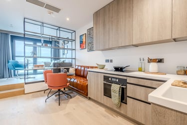 Penthouse One Bedroom - Image 6