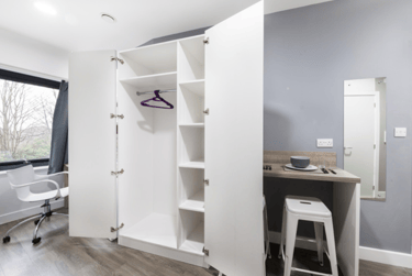 Deluxe Studio - Image 3