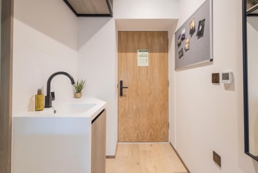 Signature Studio - Image 15