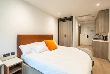 Signature Plus Studio - Image 6