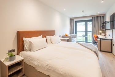 Signature Plus Studio - Image 7