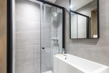 Large 4 Bedroom - Image 7