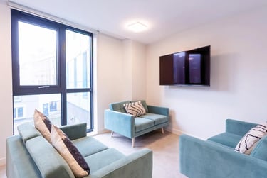 6 Bed Cluster Ensuite - Image 7