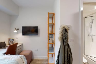 Block B Penthouse Studio - Image 6