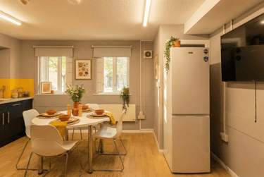 Premium Ensuite at Woodhouse Flats, St Marks Street, Woodhouse, Leeds, LS29EP - Image 2