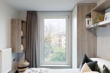 Canal View Room - Image 1