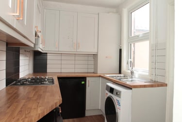 4 bed house, Hartopp Road, Clarendon Park, Leicester, LE21WF - Image 2