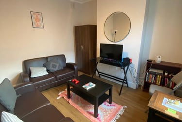 4 bed house, Hartopp Road, Clarendon Park, Leicester, LE21WF - Image 1