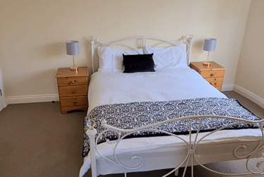 1 bed house, Bishop Street, Highfields, Leicester, LE16AF - Image 1