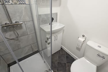 5 bed house, Carholme Road, West End, Lincoln, LN11ST - Image 2