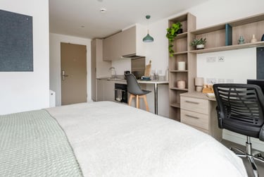 Bronze Studio at Timber Yard, Silverthorne Lane, Near University, Bristol, BS20QD - Image 8