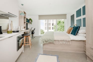 Platinum Plus Studio at Timber Yard, Silverthorne Lane, Near University, Bristol, BS20QD - Image 2