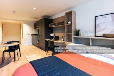 Premium Studio at Straits Mile, 179A Canongate, City Centre, Edinburgh, EH88BN - Image 1