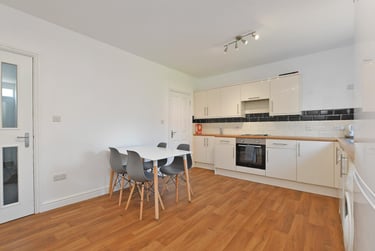 3 bed house, Shoreham Street, Heeley, Sheffield, S24FB - Image 2