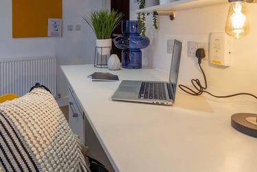 Classic Ensuite at Orbital, Ilkeston Road, Canning Circus, Nottingham, NG73GE - Image 5