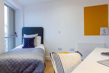 Classic Ensuite at Orbital, Ilkeston Road, Canning Circus, Nottingham, NG73GE - Image 2