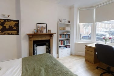 1 bed house, Howard Road, Clarendon Park, Leicester, LE21XH - Image 1