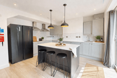 6 bed house, Braemar Avenue, Northville, Bristol, BS70TB - Image 2