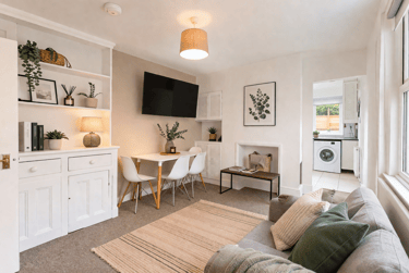 6 bed house, Fishponds Road, Speedwell, Bristol, BS163DT - Image 2