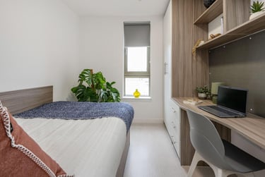 Bronze Sky View Ensuite - Image 4