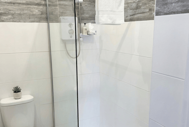 6 bed house, Ridgeway Terrace, Rampart Road, Leeds, LS62HU - Image 6