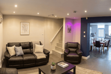 6 bed house, Ridgeway Terrace, Rampart Road, Leeds, LS62HU - Image 2