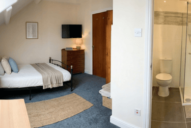 6 bed house, Ridgeway Terrace, Rampart Road, Leeds, LS62HU - Image 10